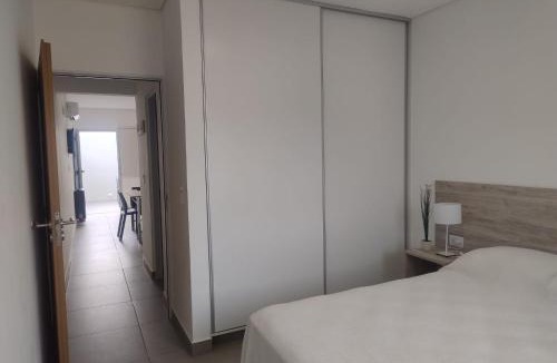 Colon Apartment | Altos deMoreno - solo familias o parejas