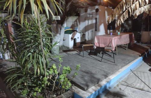 Almirante Brown House | Amanecer Campestre bajo el Ceibo