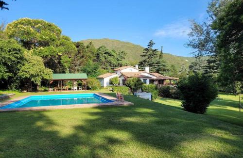 La Falda House | Amplia Casona de Estilo en La Falda