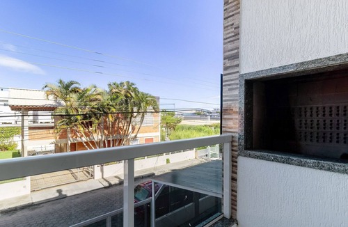 Ingleses Centro Apartment | Ap W/bbq 2 Bedrooms 900m From the Beach - Rob203