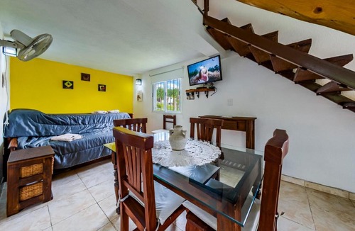 Villa Yacanto Apartment | Apart Cabañas Villa Felicidad para 4 personas con pileta climatizada