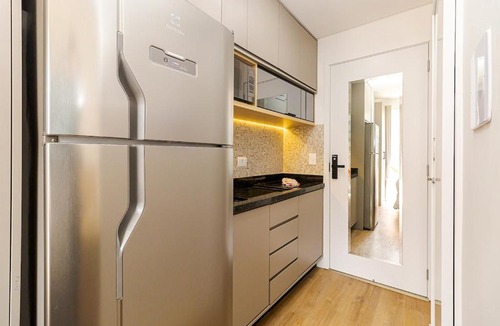 Matriz Apartment | Apartamento 1308 - Manhattan Tower · Studio no centro p/3 | Sacada fechada, Wi-Fi & A/C