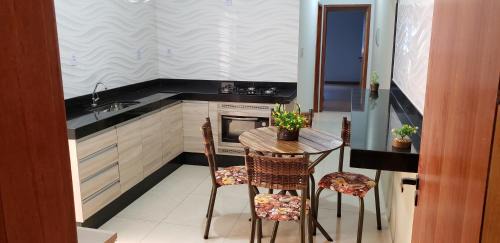 Conselheiro Lafaiete Apartment | Apartamento Mobiliado com 2 quartos, 2 banheiros e garagem em Conselheiro Lafaiete-MG