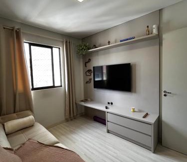 Pioneiros Catarinenses Apartment | Apartamento Completo em Cascavel - Wi-Fi Rápido - Próx Aeroporto e Rodoviária