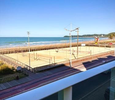 Centro Apartment | Apartamento Completo Predio Frente Mar Centro - 15 minutos do Beto Carrero