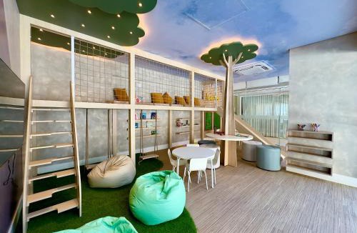 Itacolomi Apartment | Apartamento em Condomínio Frente-Mar com Piscinas, Jacuzzi Aquecida, Sauna, Academia, Brinquedoteca, Churrasqueira na Sacada, Cozinha Completa e Lazer de Home Club