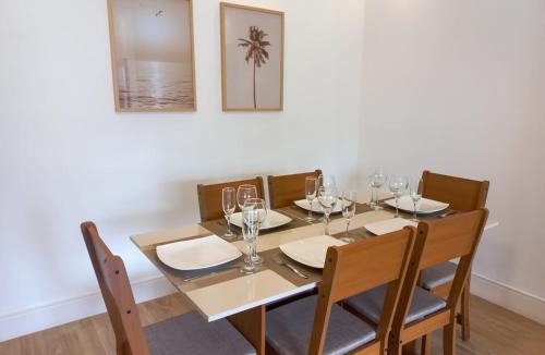 Tupi Apartment | Apartamento em Praia Grande - 2 dormitórios - Bairro Tupi a 2 quadras da praia - 5 minutos a pé