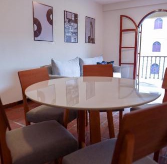 Centro Apartment | Apartamento Mauricio · Charme Rústico a Poucos Passos da Praia do Forte