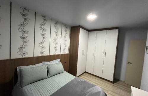 Country Apartment | Apartamento Mobiliado com internet no centro