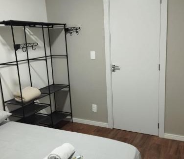 Fragata Apartment | Apartamento na cidade do doce! Ótima localização!