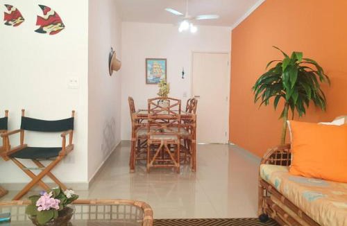 Enseada Apartment | Apartamento na Enseada - A 5 minutos a pé da praia com Wi-Fi e TV a Cabo