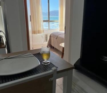 Ingleses Sul Apartment | Apartamento pé na areia com vista para o mar