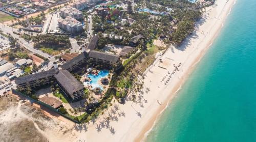 Porto das Dunas Hotel | Apartamento Pé na Areia ao Lado do Parque Aquático - Conforto e Localização Privilegiada