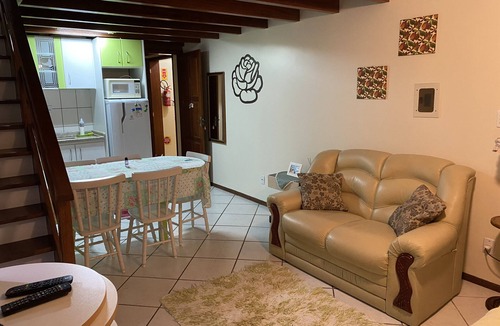 Garopaba Apartment | Apartment facing the street with a balcony on the main road of Garopaba.