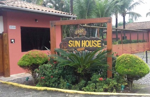 Maresias Apartment | Apartment in Maresias - 2 bedrooms (1 suite) 50 meters from the beach - WIFI