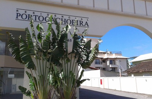 Cachoeira do Bom Jesus Apartment | Apartment with pool and barbecue - 2 bedrooms /1 suite