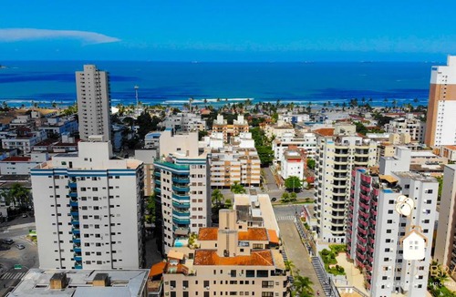 Jardim Sao Miguel Apartment | Apt Espaçoso 4 min Enseada com Enxoval, Netflix e WiFi