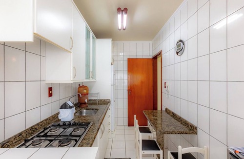 Centro Apartment | Apto c Churrasqueira e Garagem 300m da praia