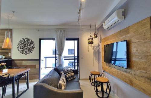 Pitangueiras Apartment | Apto com piscinas, sacada Gourmet, 2 gar, 50 mts da praia