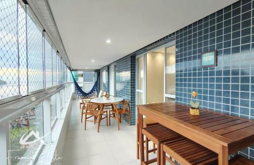Indaia Apartment | Apto com Vista para o Mar em Bertioga, 2 Quartos, Suíte e Churrasqueira