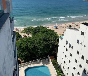 Tombo Apartment | Apto Pé na Areia melhor praia do Guarujá, Tombo 2 dormitórios com suíte