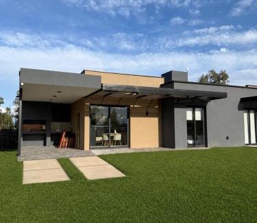 San Rafael Cabin | AquaR