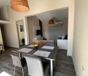 Catamarca Apartment | Apart Lucila- Casa equipada, zona residencial 1 dormitorio, asador y pileta