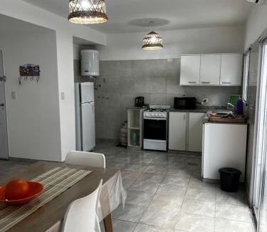 Catamarca Apartment | Departamento con patio y garaje y parrilla