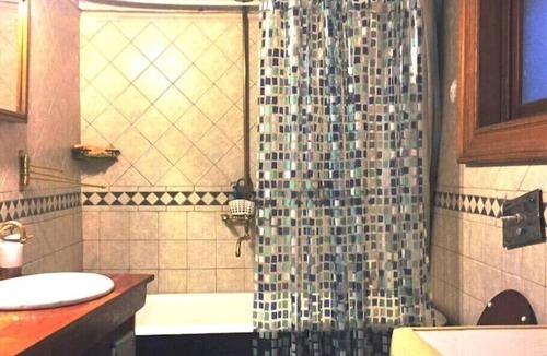 Constitucion House | Artist's Oasis San Telmo,comfy room for 2 in spacious apt