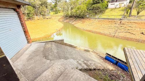 Rio dos Cedros House | ASA | Encanto do Pinhal | Beira do Lago | Playg.