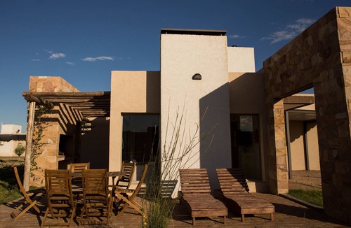 San Rafael Ski Chalet | Azalea Luxury Lodge a place where resting is possible.