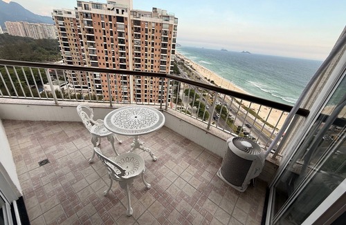 Barra da Tijuca Apartment | Beach dream, sea and lagoon views, fully equipped apartment.