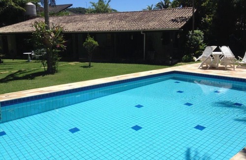 Balneario Praia do Pernambuco House | Beach house with lots of greenery, a true beach country house. 24-hour security.