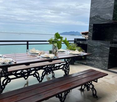 Itaguai House | Beach house with ocean view - Itacuruçá Island