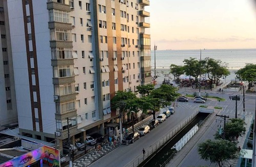 Boqueirao Apartment | Beachfront apartment in Santos