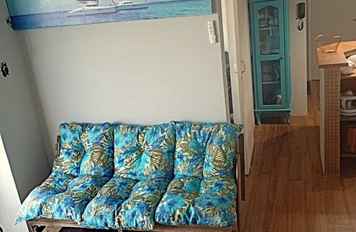 Itarare Apartment | Beachfront property with two oceanfront balconies