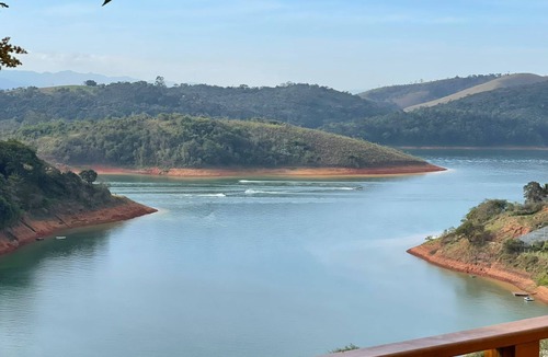 Igarata House | Beautiful farm in Igarata right on the dam.