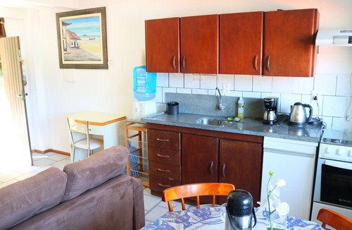Pantano do Sul House | Beautiful 2-bedroom house with sea view just a few meters from the beach