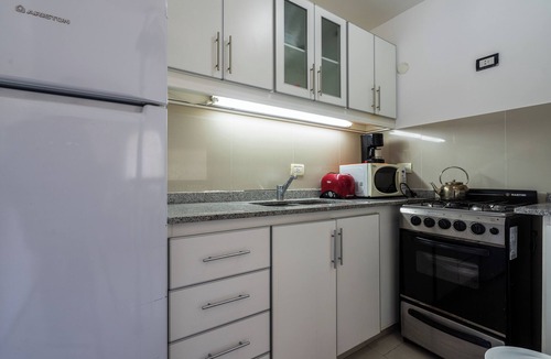 Pinamar Apartment | Beautiful apartment for up to 4 pax, garage and large terrace with its own solarium and barbecue.