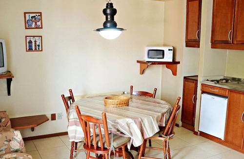 Gramado City Centre Apartment | Beautiful studio unit at resort, sleeps 4