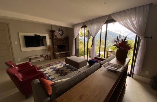 Valparaiso House | BELA VISTA RESERVAS - Entire Property - Peace & Quiet