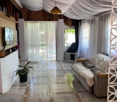 Governador Celso Ramos House | Berto's House HOSTEL