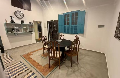 Barra de Guaratiba House | Blue house, Barra de Guaratiba
