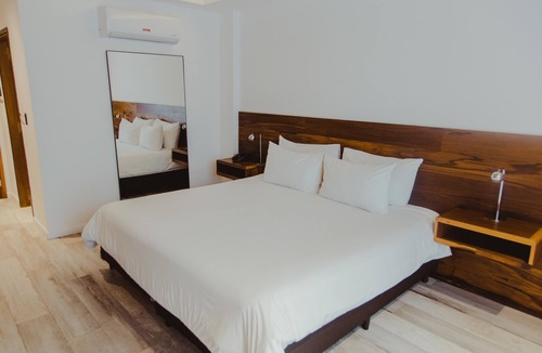 Rio Cuarto Hotel | Boutique Wellness Stay with 2 Pools | 7 Mins to 9 de Julio Stadium & City Center