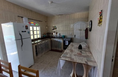 Sao Pedro da Aldeia House | Cozy Casa Cantinho Paz e Amor, 5 minutes walk from Sudoeste beach