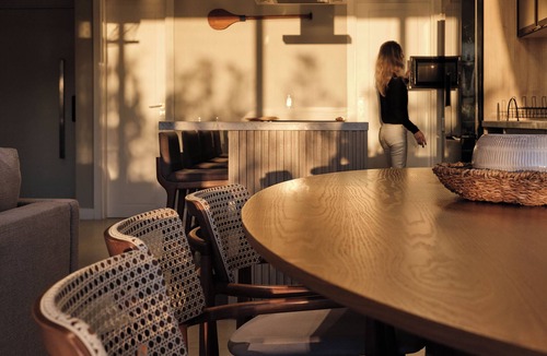 Santo Antonio de Lisboa House | From living room to beach or pool! Gorgeous sunset!