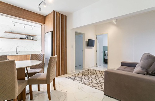 Centro Apartment | Bridge View | Walk Everywhere #CA81