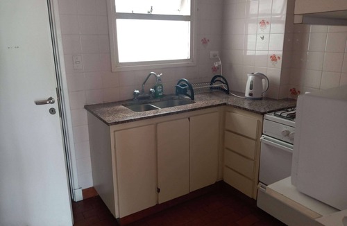 La Perla Apartment | Bright and spacious apartment a few steps from the sea!