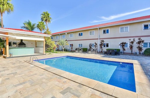 Vila Hortolandia Hotel | Bright Room | Near São Paulo Business Hub | Close to Jardim Botânico