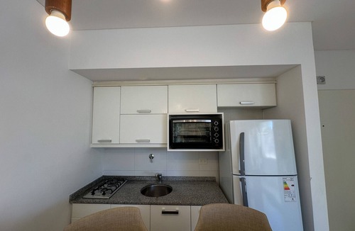 Chacarita Apartment | Bright studio apartment with balcony in Palermo